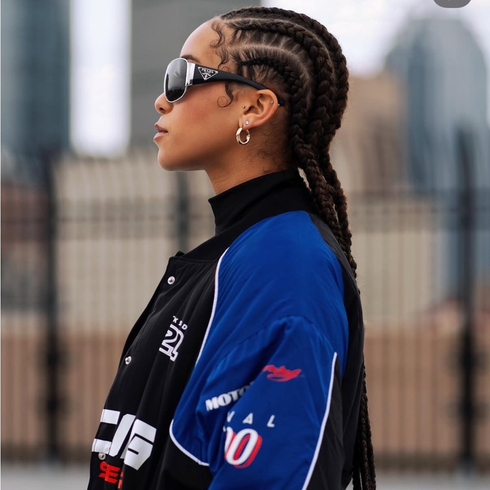 Prada Black Sunglasses - Picture 3 of 12